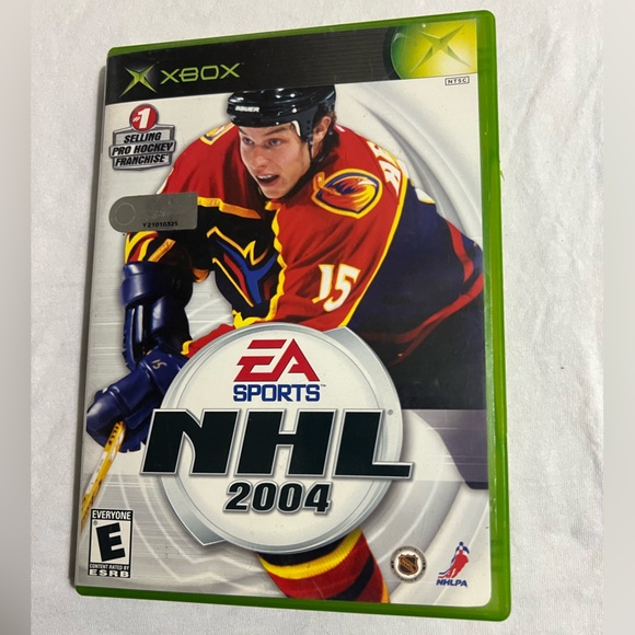 Xbox NHL 2004 Game With case - Picture 1 of 3